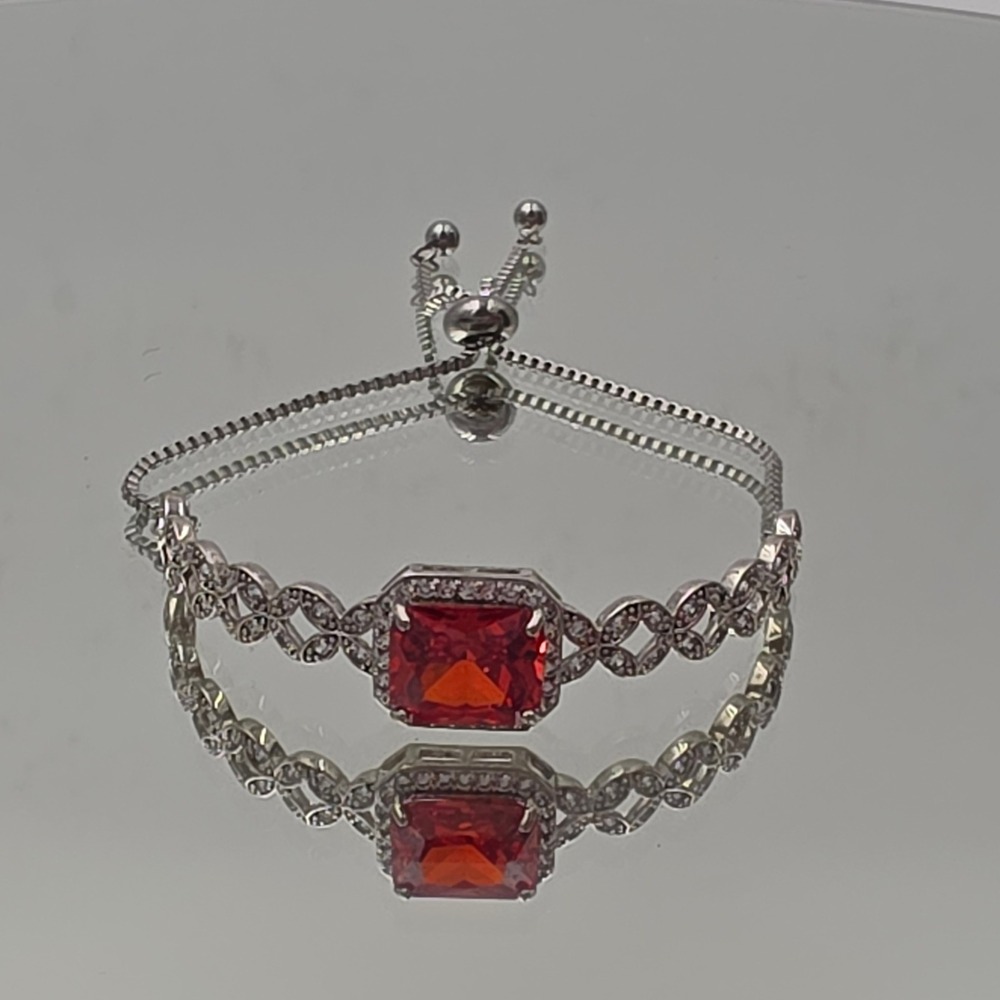 Red Crystal Bolo Bracelet Womens OS Silver Good Infinity Link Halo